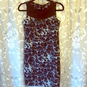 Sleeveless dress